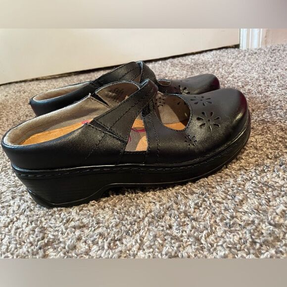 Klogs Black Mary Jane Leather Shoes Size 8 - Picture 1 of 8